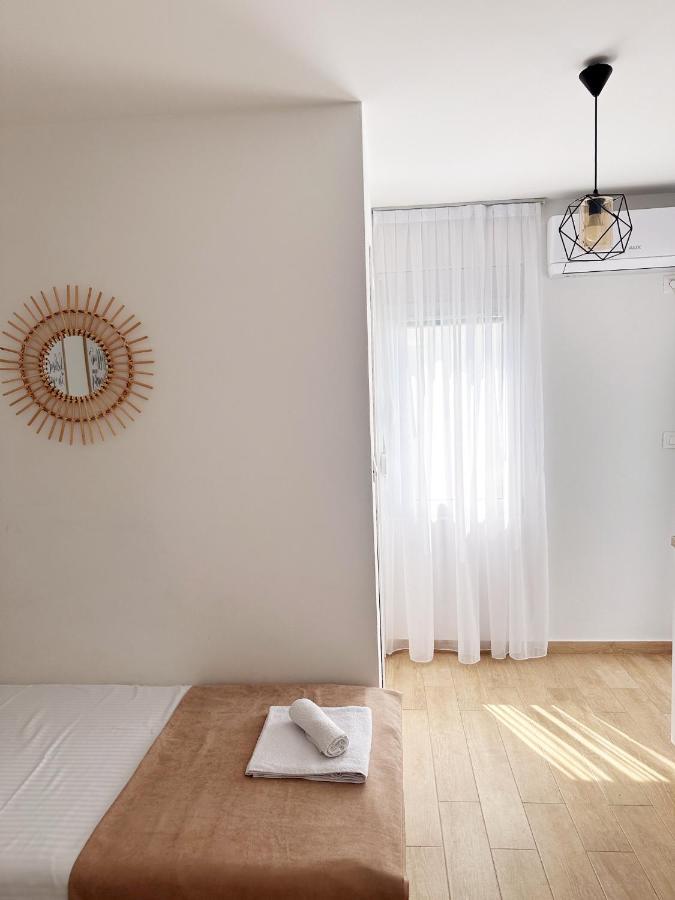 Danin Apartmani Bar Dış mekan fotoğraf