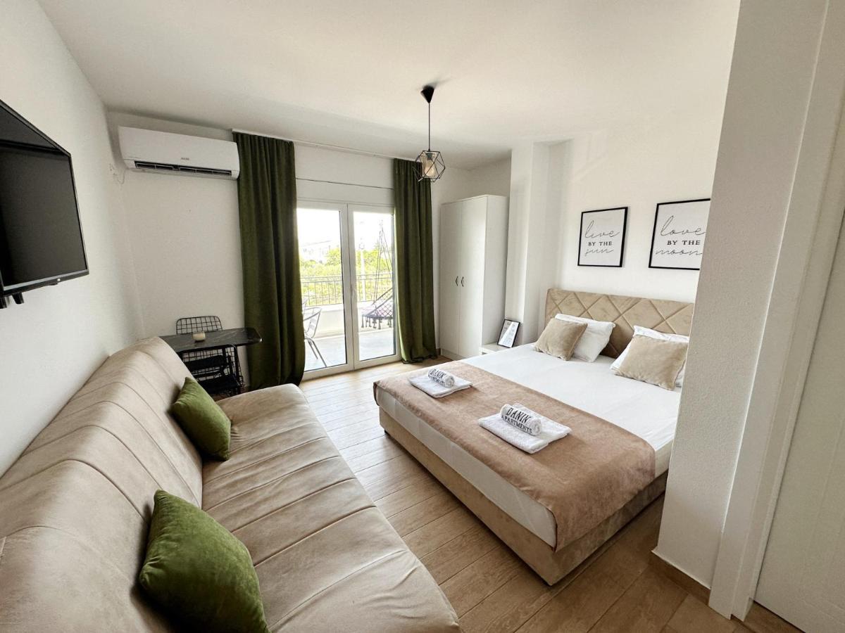 Danin Apartmani Bar Dış mekan fotoğraf