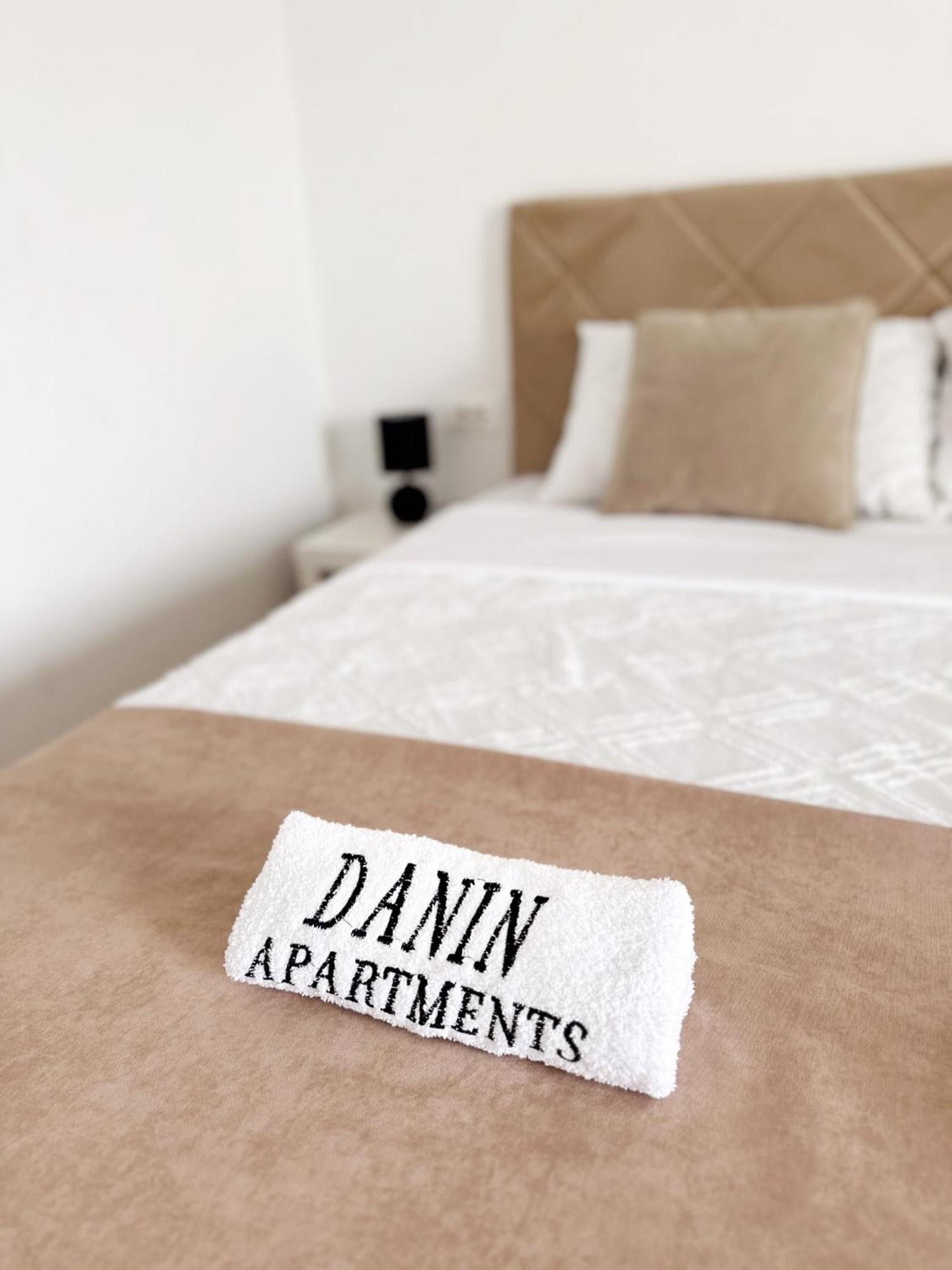 Danin Apartmani Bar Dış mekan fotoğraf