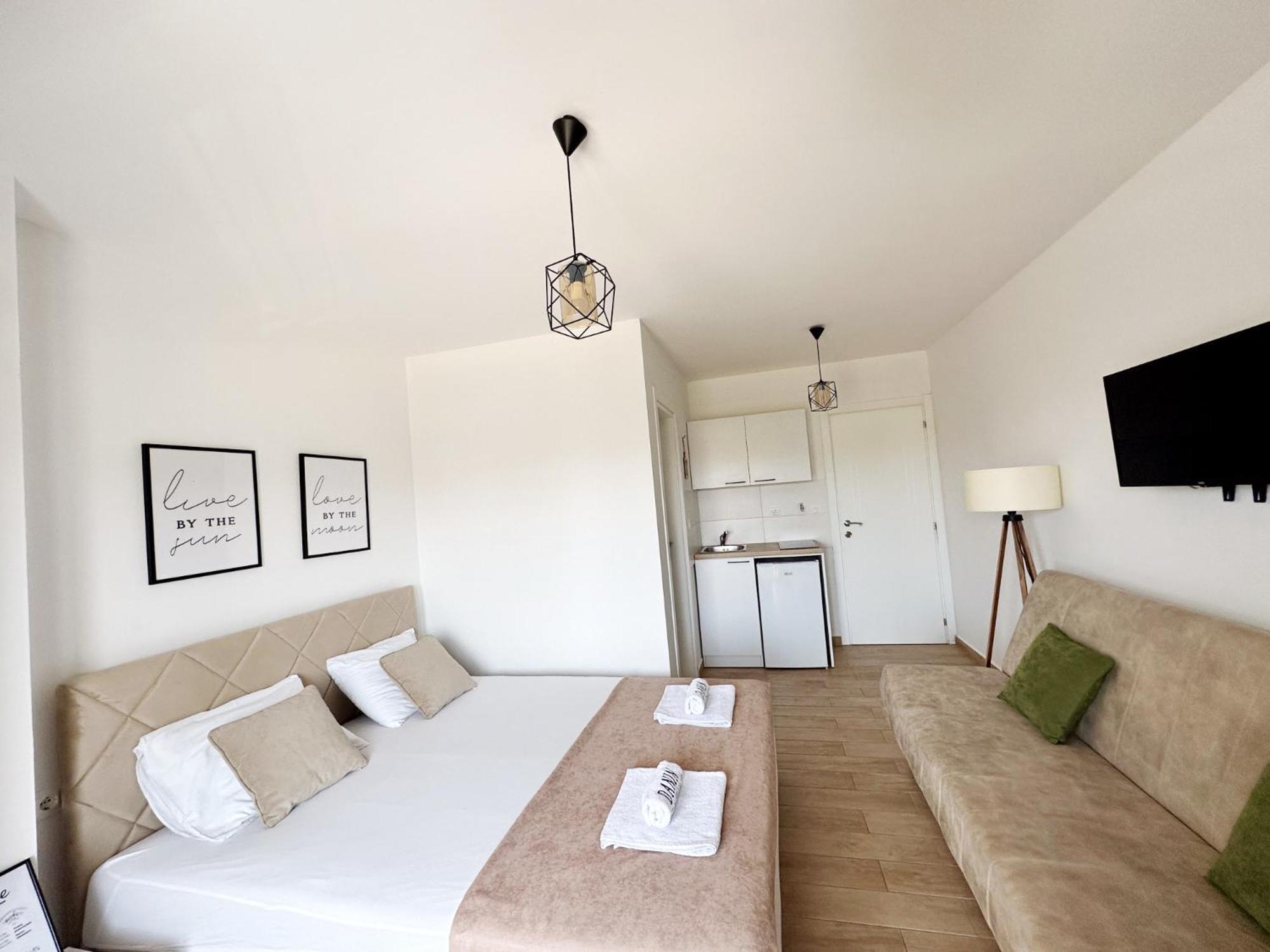 Danin Apartmani Bar Dış mekan fotoğraf