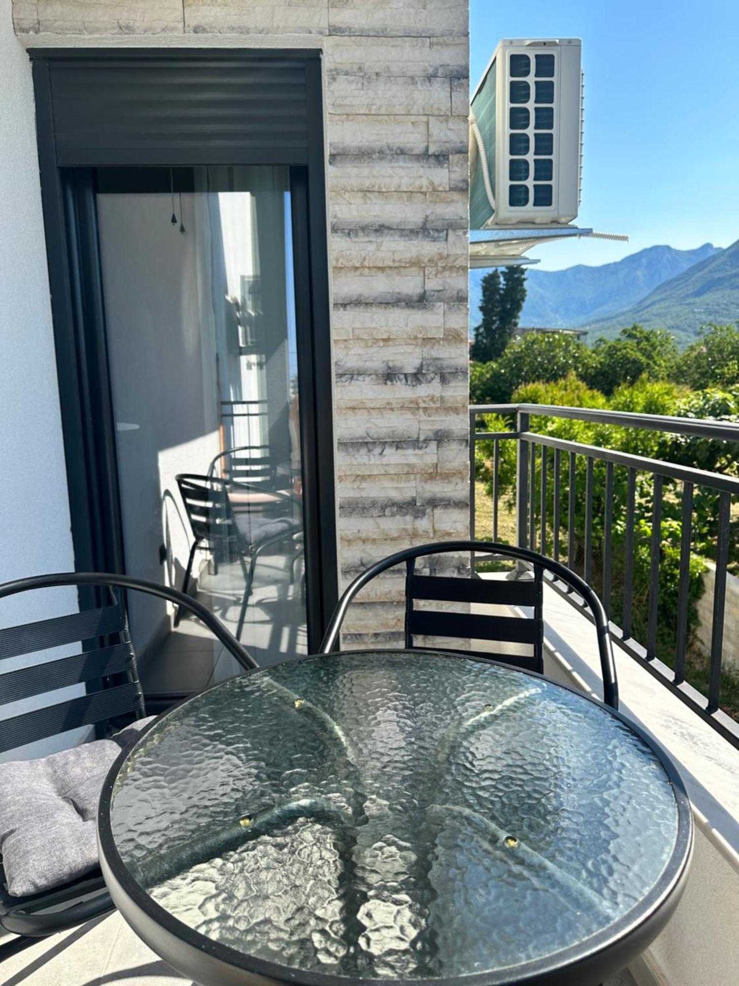 Danin Apartmani Bar Dış mekan fotoğraf